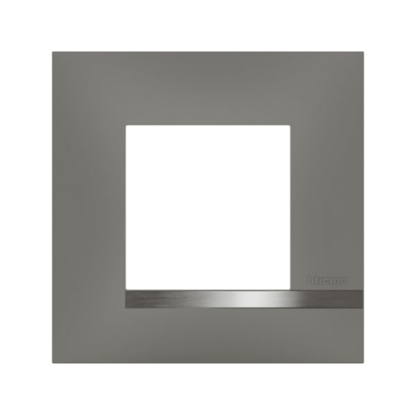 Plaque Altège Collection Mezzo 1 poste finition Note irisée - effet aluminium avec liseré aluminium brillant:th_BT-BTAL9NI1-WEB-F.jpg
