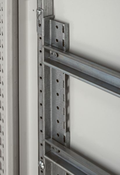 Profilé pour accessoire de porte largeur 600mm pour armoire Altis: th_LG-047719-WEB-DECO.jpg