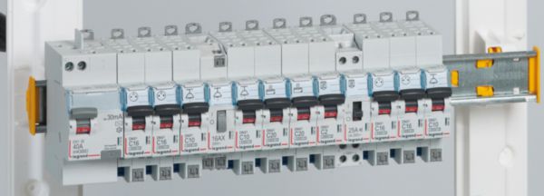 Coffret Drivia 18 modules 3 rangées IP30 IK05 - Blanc RAL9003: th_LG-401223-WEB-DECO3.jpg