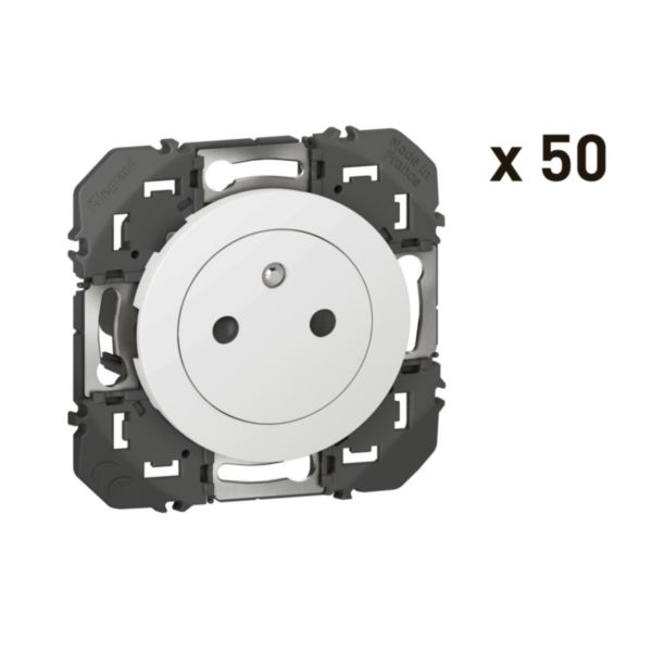 Lot de 50 prises de courant 2P+T Surface dooxie 16A finition blanc: th_LG-600635-WEB-R.jpg