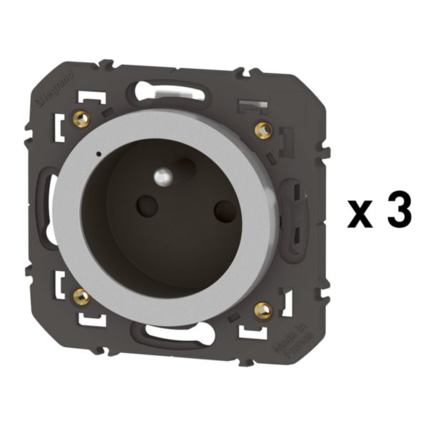 Pack 3 prises de courant connectées dooxie with Netatmo 16A 3680W avec mesure et suivi consommation - alu sans plaque: th_LG-600798A-WEB-L.jpg