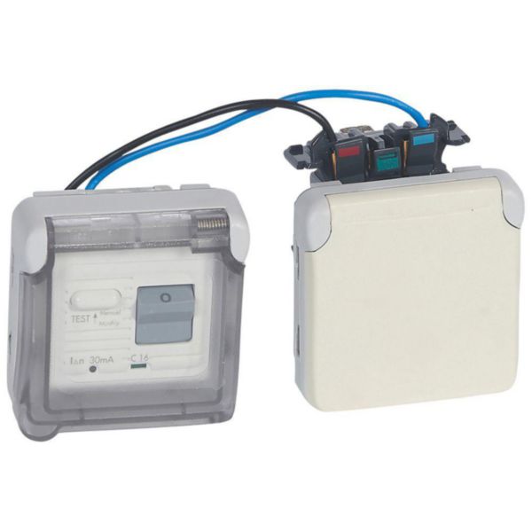 Prise étanche 2P+T à volet et éclips protection + disjoncteur différentiel 30mA Plexo composable IP55 16A 250V -blanc