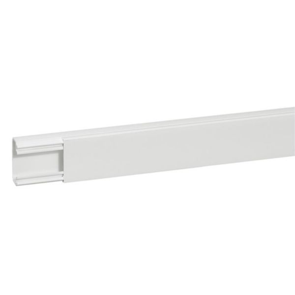 Mini goulotte avec couvercle pour installations électriques 25x17 blanche  Barre de 2 mètres pour goulotte électrique