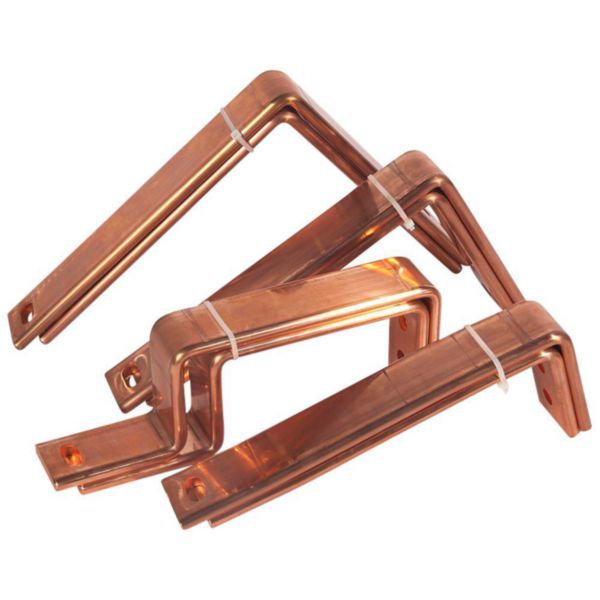 Barres cuivre pliées pour raccordement aval DPX³1600 débrochable prise arrière sur jeu de barres alu dans XL³4000 725mm - Page 165