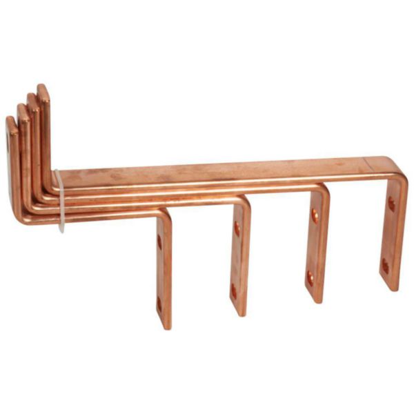 Barres cuivres rigides pour alimentation d'un jeu de barres VX³ 800A en fond d'armoire par jeu de barres alu horizontal - Page 165