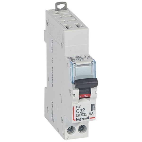 Disjoncteur dx³ 1p+n à gauche 32a 4500a/6ka bornes auto