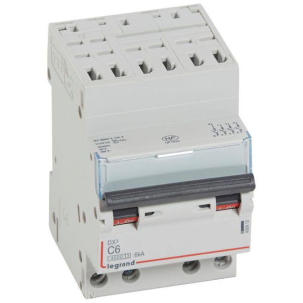 Disjoncteur DX³4500 6kA arrivée haute par bornes automatiques sortie basse bornes à vis - tétrapolaire 400V~ 6A courbe C - 3 modules