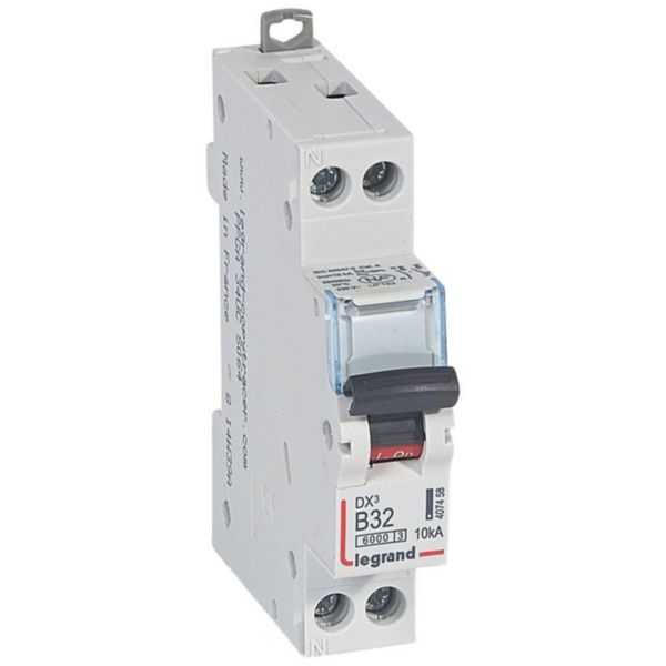 Disjoncteur DX³6000 10kA arrivée haute et départ bas à vis U+N 230V~ - 32A - courbe B - 1 module