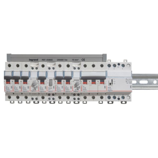 Disjoncteur DX³6000 10kA arrivée haute et départ bas à vis 3P 400V~ - 16A - courbe C - pour peigne HX³ traditionnel