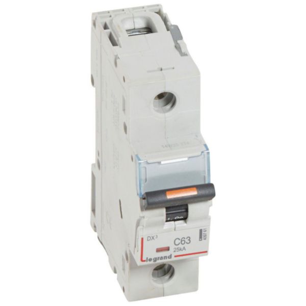 Disjoncteur DX³ 25kA arrivée haute et départ bas à vis 1P 230V~ à 400V~ - 63A - courbe C - 1,5 modules - Page 68