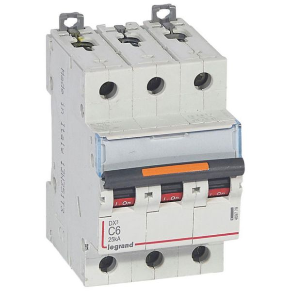 Disjoncteur DX³ 25kA arrivée haute et départ bas à vis 3P 400V~ - 6A - courbe C - 3 modules - Page 15