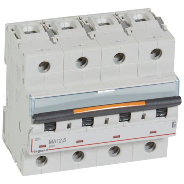 Disjoncteur magnétique seul DX³ MA 25kA arrivée haute et départ bas à vis 4P 400V~ - 12,5A - 6 modules - Page 69