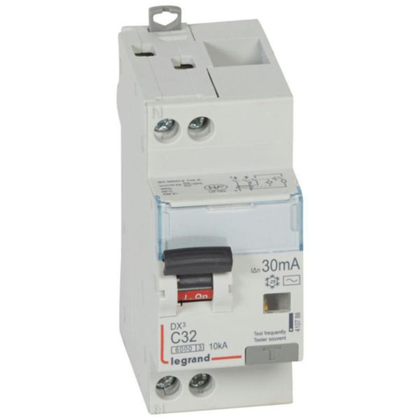 Disjoncteur différentiel monobloc DX³6000 10kA arrivée haute et départ bas à vis U+N 230V~ - 32A - typeAC 30mA - Page 11