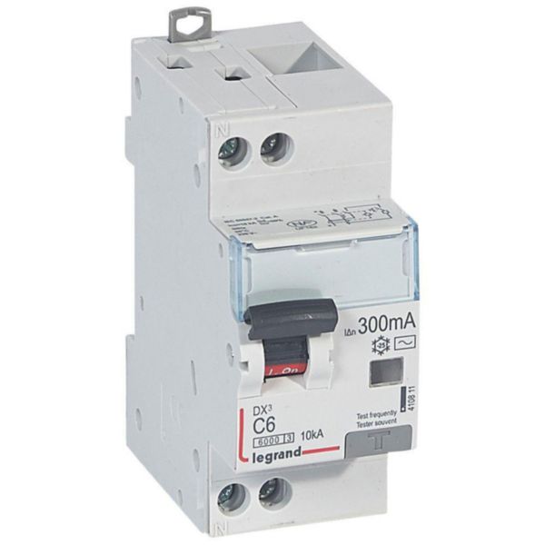 Disjoncteur différentiel monobloc DX³6000 10kA arrivée haute et départ bas à vis U+N 230V~ - 6A - typeAC 300mA