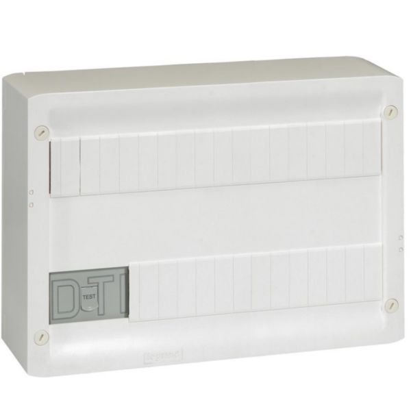 Coffret multimédia basique avec brassage équipé et précâblé 4 prises rj45