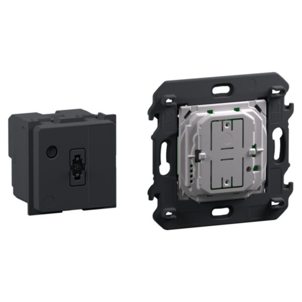 Pack Control with Netatmo Living Now pour installation connectée avec 1 Prise 2P+T 16A