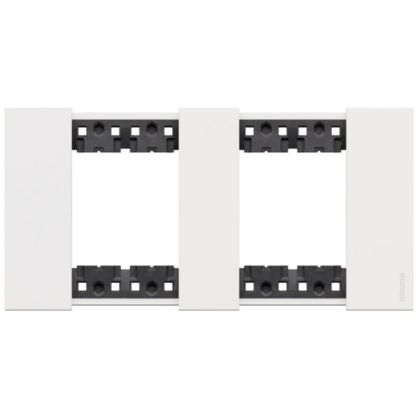 Plaque de finition Living Now Collection Les Blancs matière polymère 2x2 modules - finition Blanc