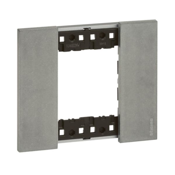 Plaque de finition Living Now Collection Les Blancs matière zamak 2 modules - finition Acier Moon - Page 7