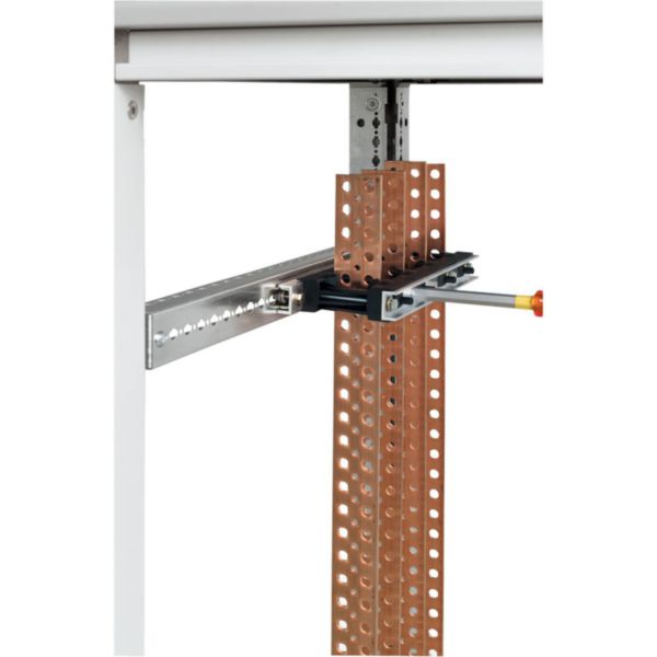 Support isolant fixe 1 ou 2 barres par pôle pour barres cuivre plates en position alignée jusqu'à 1600A