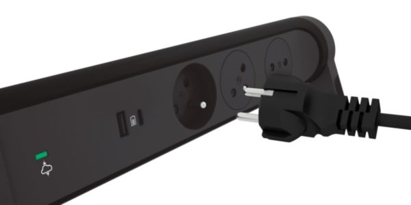 Rallonge multiprise avec bloc rotatif de 3 prises 2P+T Surface , interrupteur , parafoudre , USB Type-A + Type-C - noir et gris foncé