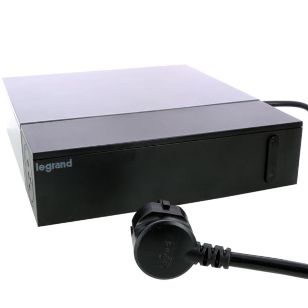 Rallonge multiprise pour espace TV 4 prises 2P+T , 4 prises 2P 16A 230V , interrupteur , parafoudre et cordon longueur 2m - noir