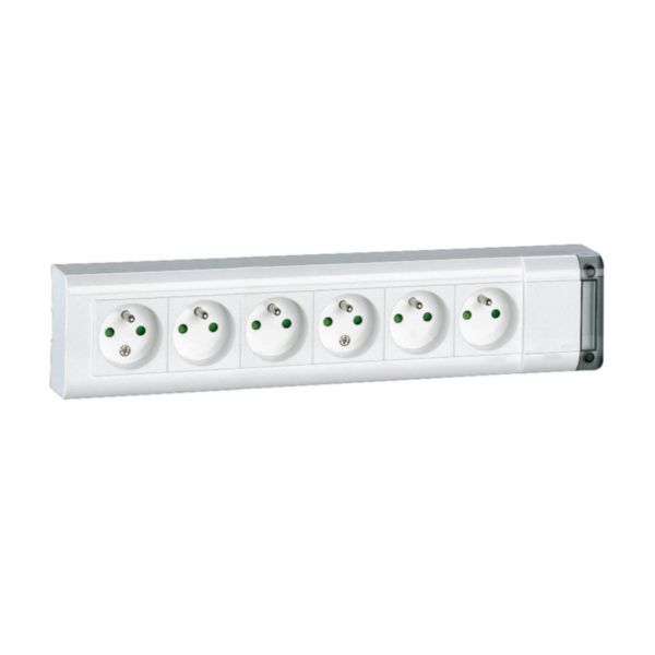 Multiprise équipée de 6 prises 2P+T longueur 343mm pour fixation au mur , mobile ou avec moulure - à cabler - Page 4