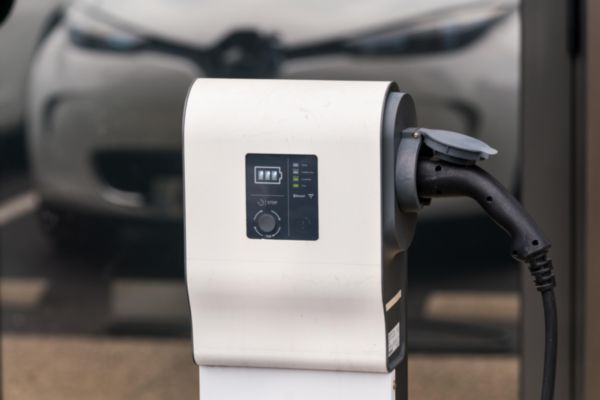 Pied pour fixation au sol des bornes plastiques Green'up Premium pour véhicule électrique