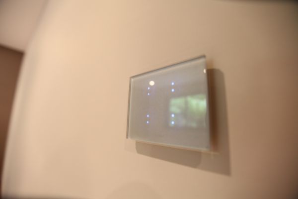 Commande tactile MyHOME_Up Céliane version 4 fonctions - Verre Kaolin