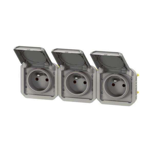 Triple prise de courant précâblée 3x2P+T horizontale étanche Plexo 16A 250V IP55 3 postes avec enjoliveurs gris