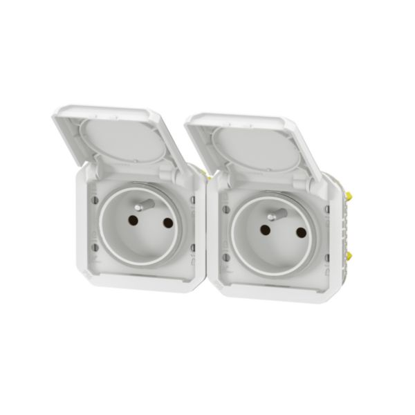 Double prise de courant précâblée 2x2P+T horizontale étanche Plexo 16A 250V IP55 2 postes avec enjoliveurs blanc