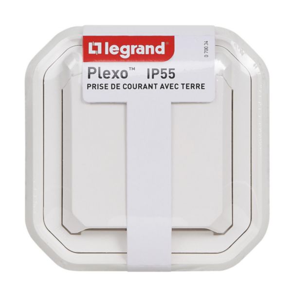 Prise de courant avec terre étanche avec volet Plexo 16A 250V livrée complète pour montage en encastré avec griffes blanc