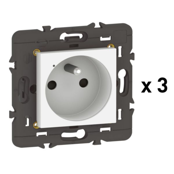 Pack 3 prises de courant connectées Mosaic with Netatmo 16A 3680W avec mesure et suivi consommation - blanc sans plaque