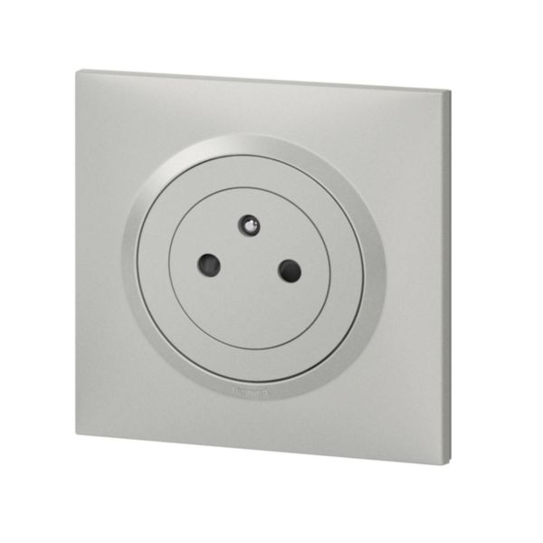 Prise de courant 2P+T Surface dooxie 16A livrée avec plaque carrée alu
