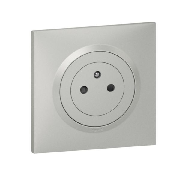 Prise de courant 2P+T Surface dooxie 16A livrée avec plaque carrée alu