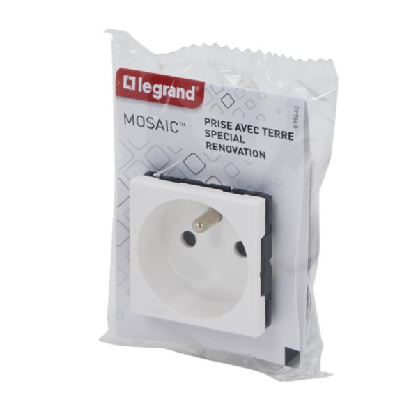 Legrand 200022  Quadruple prise de courant avec plaque Mosaic +