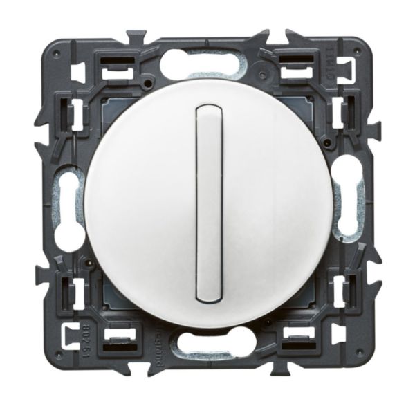 Interrupteur ou va-et-vient avec plaque Céliane Soft étanche 10A Blanc  (099161)