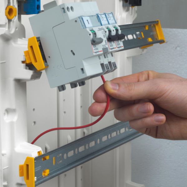 Coffret Drivia 18 modules 3 rangées IP30 IK05 - Blanc RAL9003