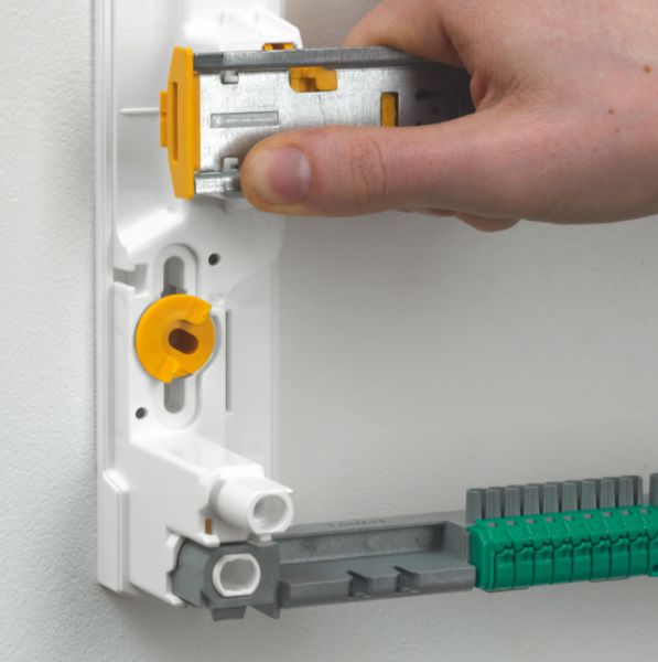 Coffret Drivia 18 modules 3 rangées IP30 IK05 - Blanc RAL9003
