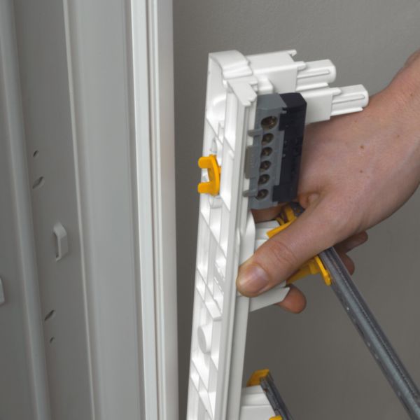 Coffret Drivia 18 modules 3 rangées IP30 IK05 - Blanc RAL9003