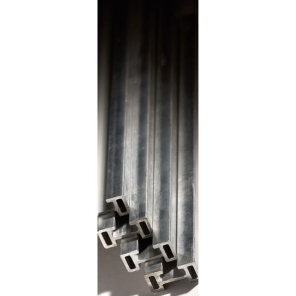 Barre aluminium cuivré étamé en C 400A répartition VX³ hauteur 1600mm