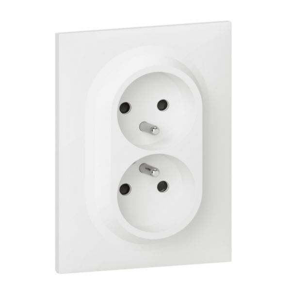 Double prise de courant compacte monobloc easyréno 2P+T dooxie 16A livrée avec plaque carrée blanche