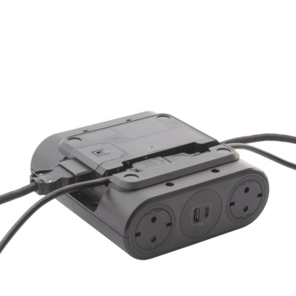 Incara Link'On équipé de 4 prises Schuko, 2 prises chargeur USB A+C 15W un cordon HDMI et un cordon de 2,5m avec fiche - noir