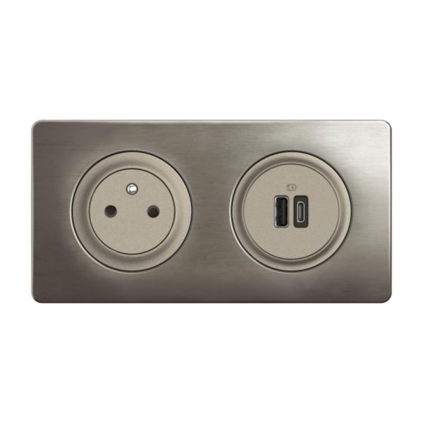 Prise 2P+T Surface Confort Céliane et double prise USB Type-A + Type-C précâblées avec plaque et boîte à encastrer - Titanium