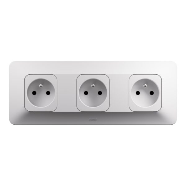Triple prise de courant avec terre Surface hori. Neptune 16A Bornes automatiques- Finition blanche