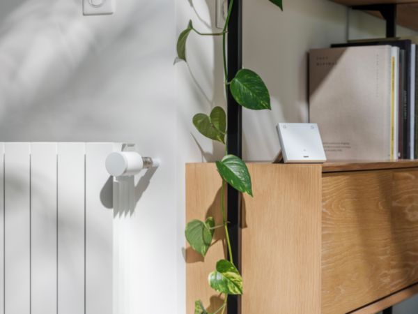 Pack tête thermostatique connectée avec 6 adaptateurs + Thermo Hub (passerelle)