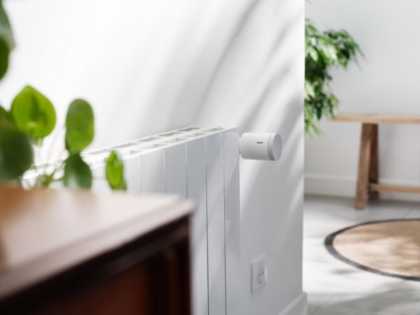 Pack tête thermostatique connectée avec 6 adaptateurs + Thermo Hub (passerelle)