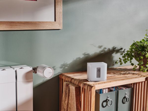 Starter Pack pour logement collectif avec 2 Têtes Thermostatiques Intelligentes et connectées Netatmo et 1 relais