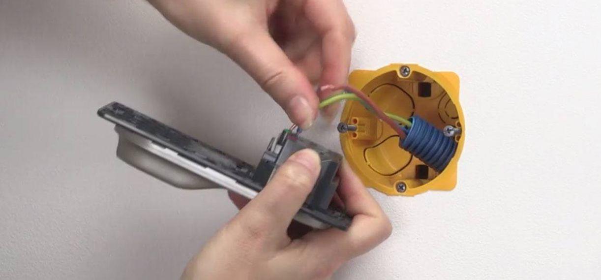 deconnection bornes auto 1222x569