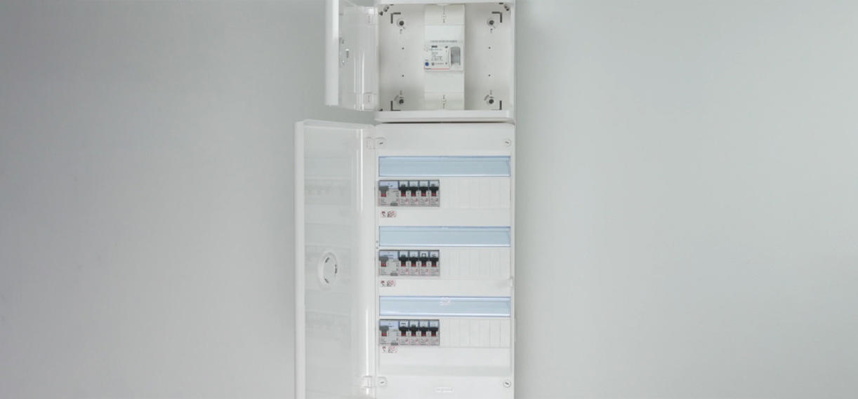 Tableau électrique: Coffret et armoire pour la distribution électrique