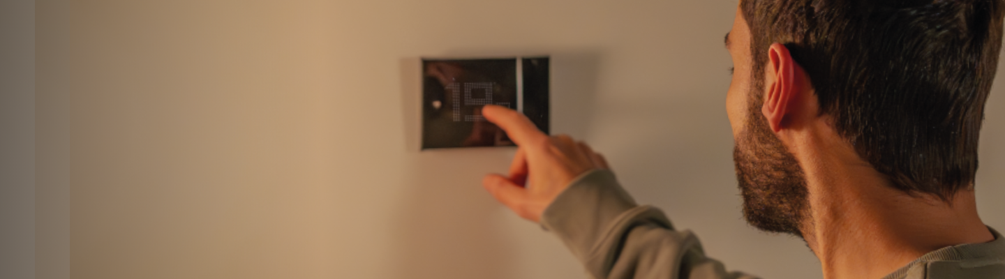 Avec le thermostat connect&eacute; Smarther with Netatmo, 
r&eacute;gulez la temp&eacute;rature pour plus d&rsquo;&eacute;conomies